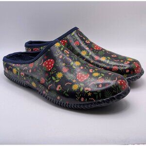 WESTERN CHIEF Women's Size 9 Garden Classic Clogs Rain Shoes Strawberries Floral